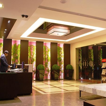 Africa Avenue Gk - 1 Hotel Új-Delhi Kültér fotó